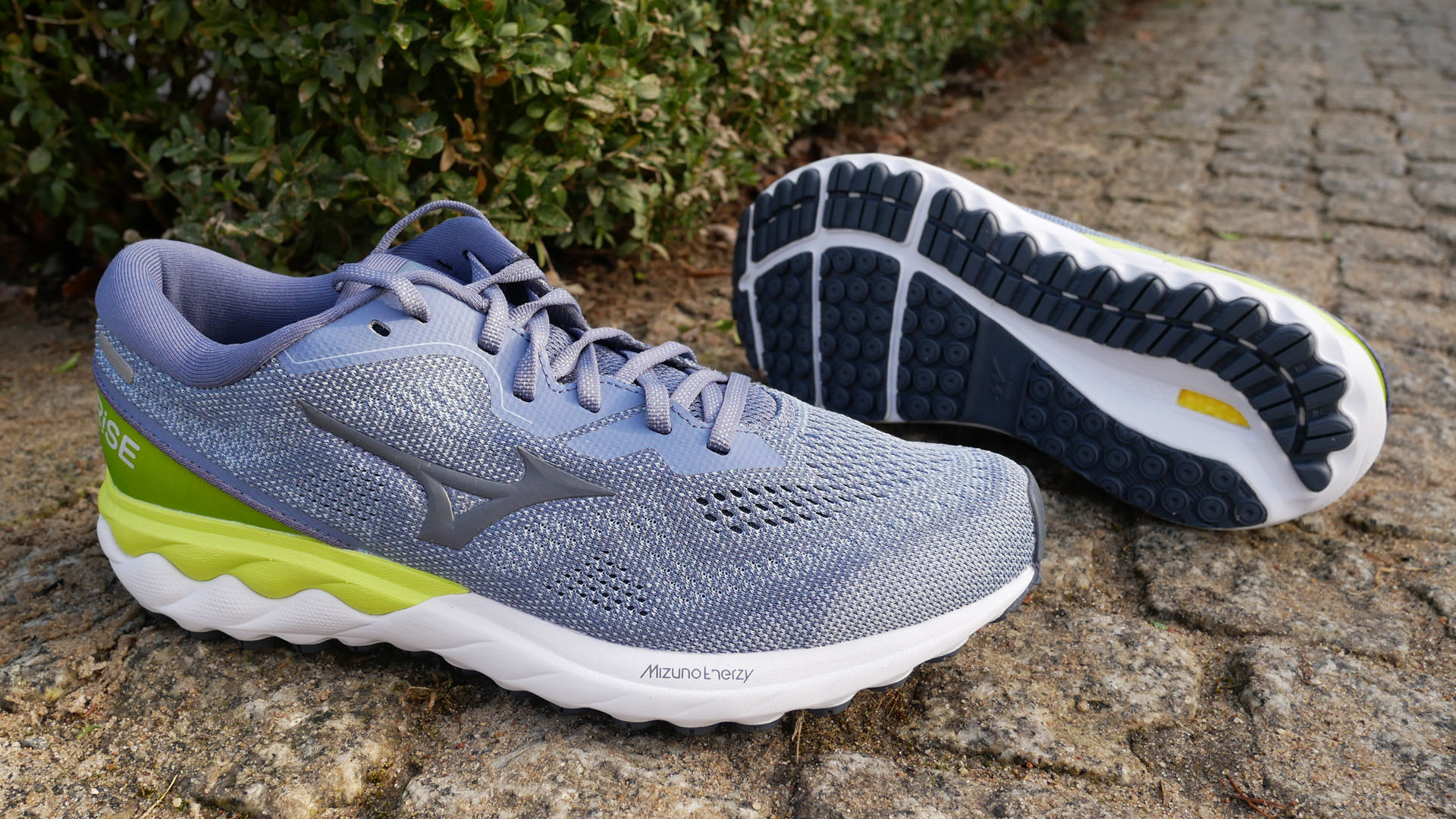 mizuno wave skyrise 2